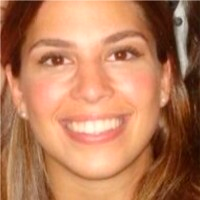 Retrato de Fabiana Nucci, Head de Pricing na Eurochem, falando sobre precificação com a Aprix